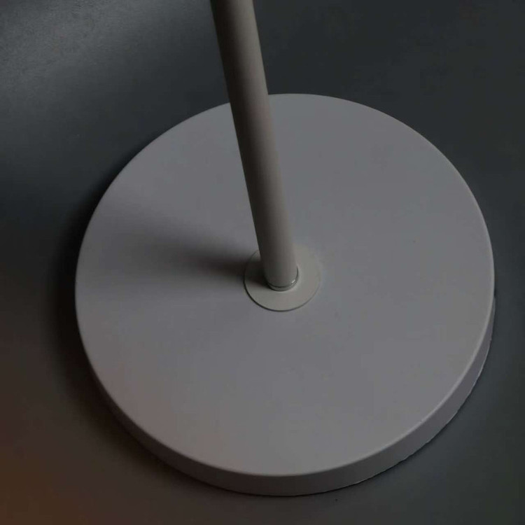 چراغ مطالعه مدل QG-0012