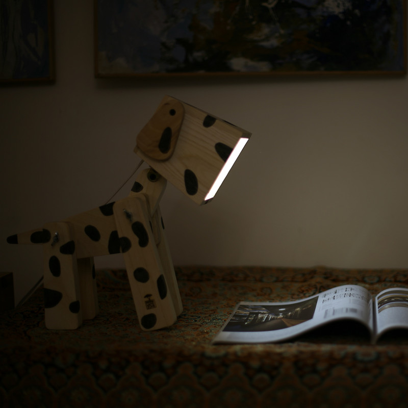 چراغ مطالعه مدل سگ
