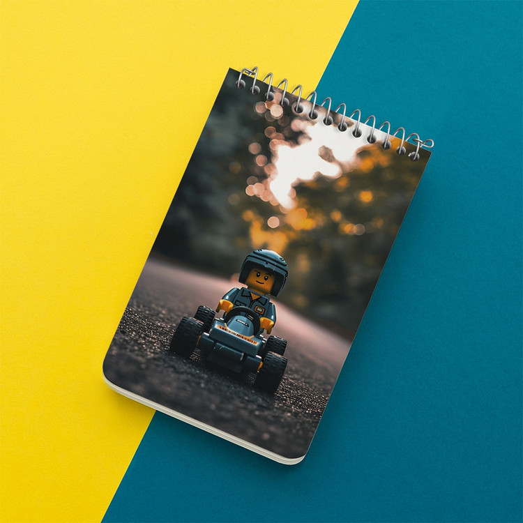 دفتر یادداشت 50 برگ خندالو طرح لگو (Lego) کد F6557