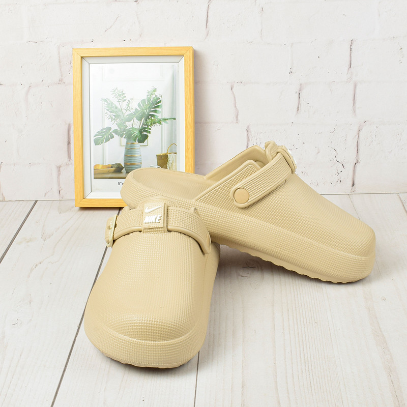 دمپایی حمام مدل جلو بسته UGG NCF.1993
