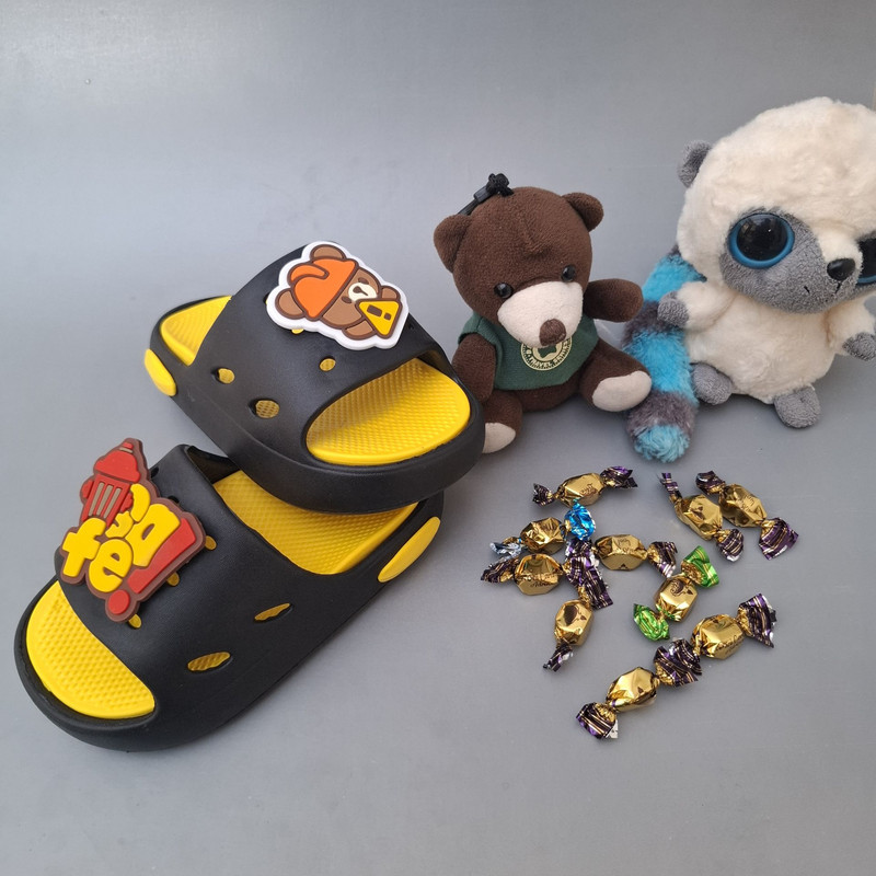 دمپایی حمام بچگانه پایون مدل خرس آتشنشان