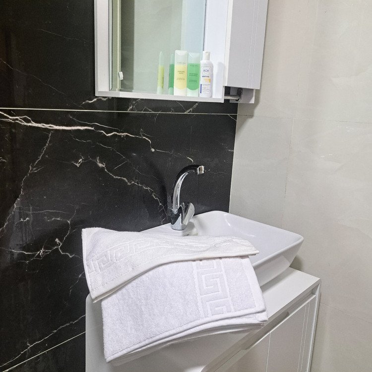 حوله دست و صورت و حوله حمامی مدل هتلی سایز 80*140 سانتی متر