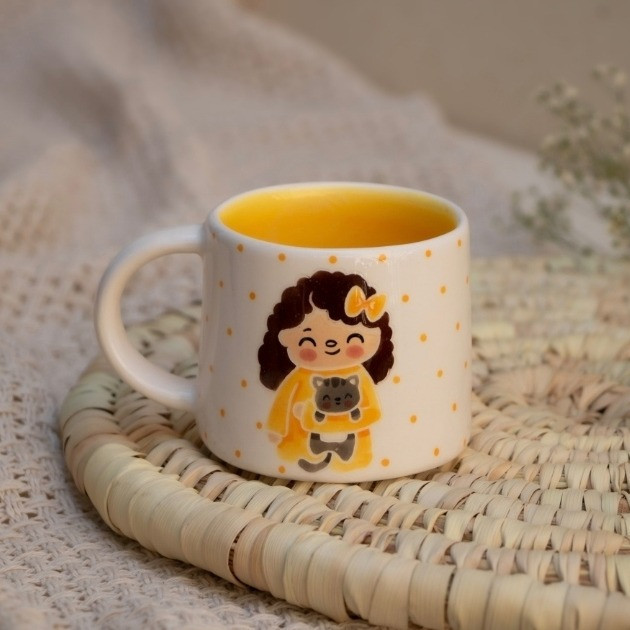 ماگ مدل دختر گربه بغل