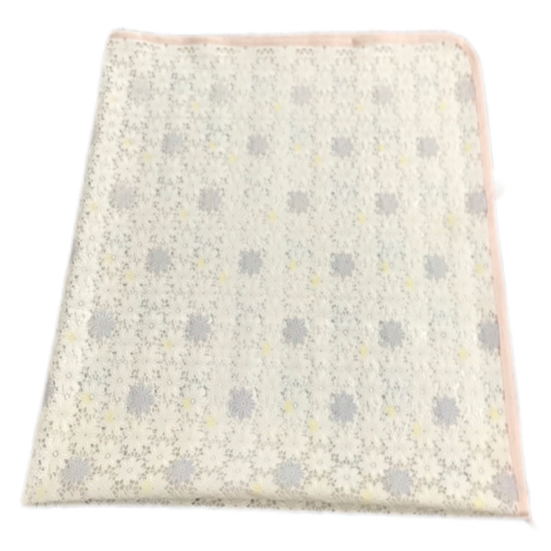 سفره 6 نفره مدل رویال طرح گیپور کد 06 سایز 150×100 سانتی متر