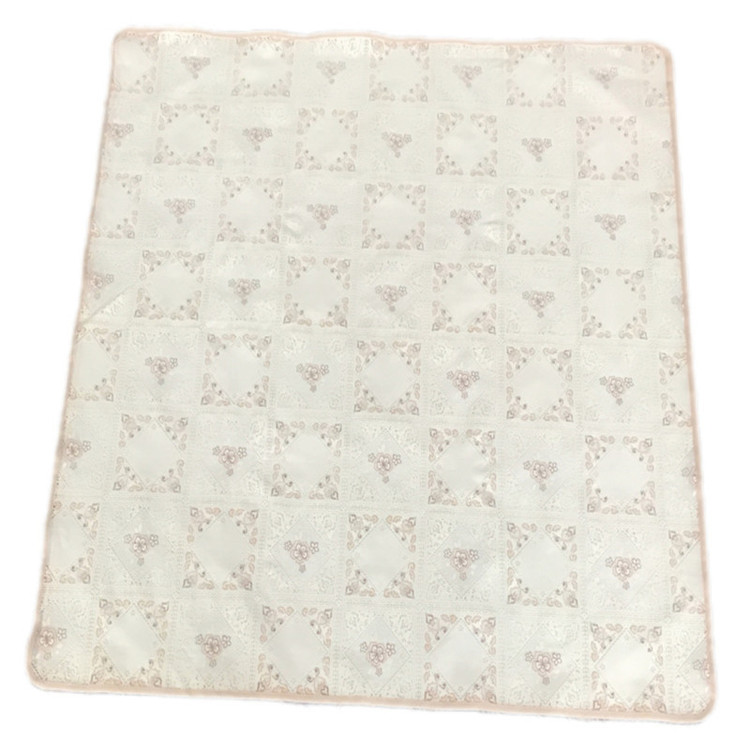 سفره 4 نفره مدل رویال طرح گیپور کد 06 سایز 100×100 سانتی متر