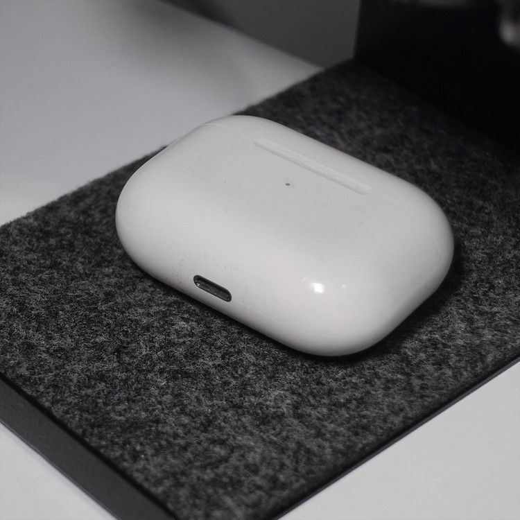 پایه نگهدارنده هدفون لوادا پلاس مدل HEAD REST
